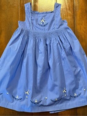 Janie and Jack girls Blue Embroidered dress size 5